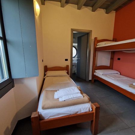 B&B E Ostello, Parco Di Monza, Cascina Costa Alta Екстер'єр фото