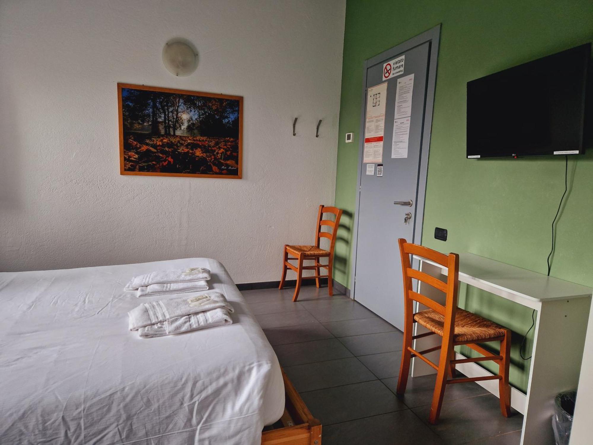 B&B E Ostello, Parco Di Monza, Cascina Costa Alta Екстер'єр фото